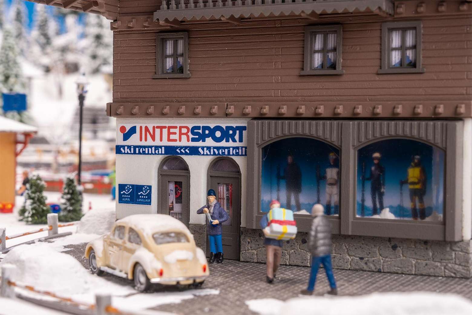 INTERSPORT Ski shop thumbnail 3