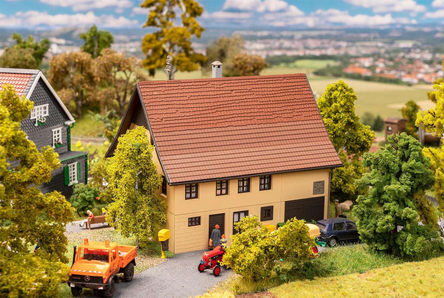 Day labourer building