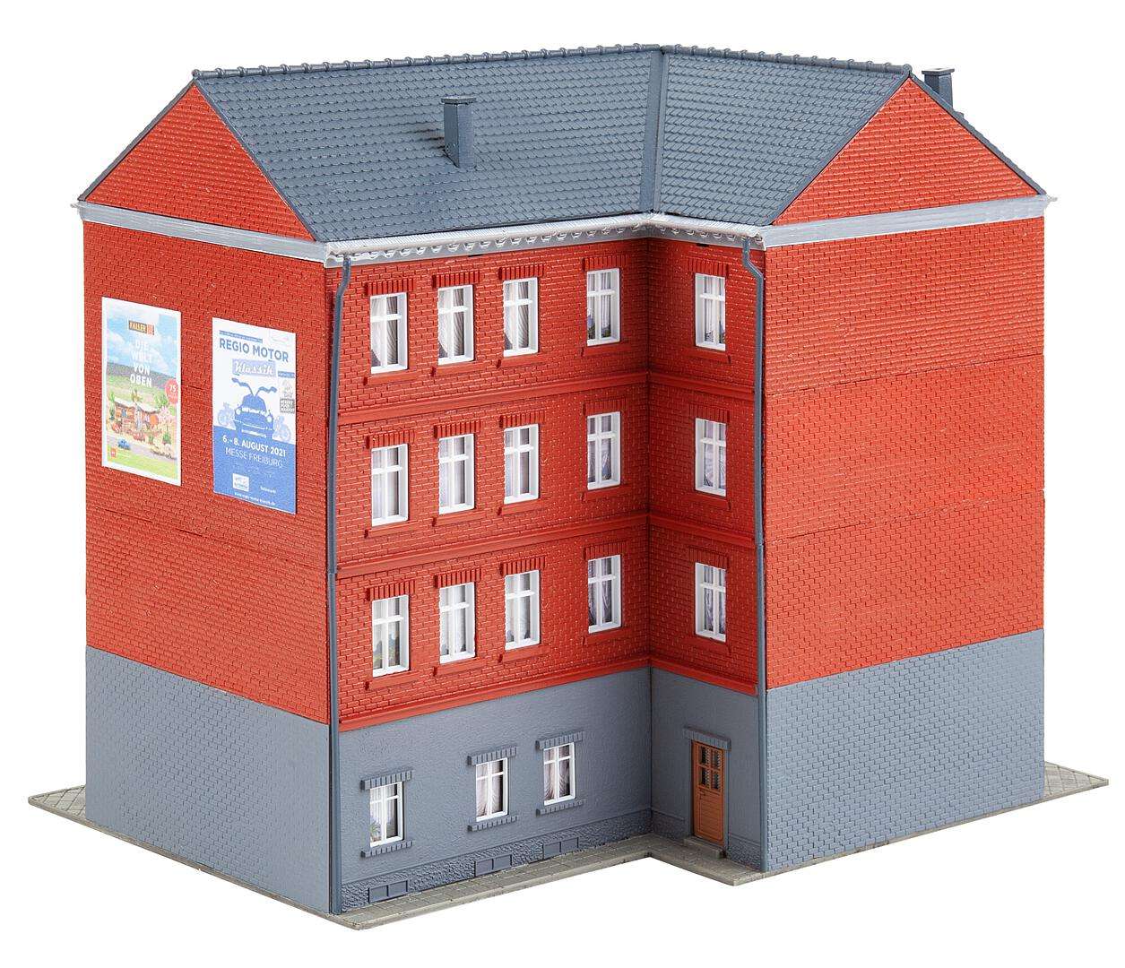 Town corner house with tattoo parlour thumbnail 2
