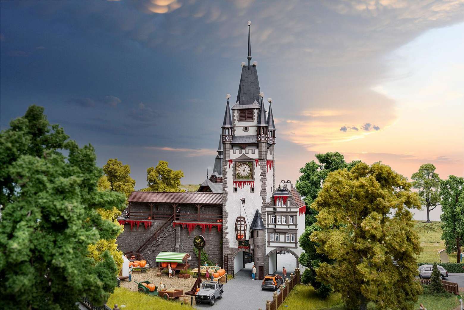 Halloween at the old town tower Promotional set