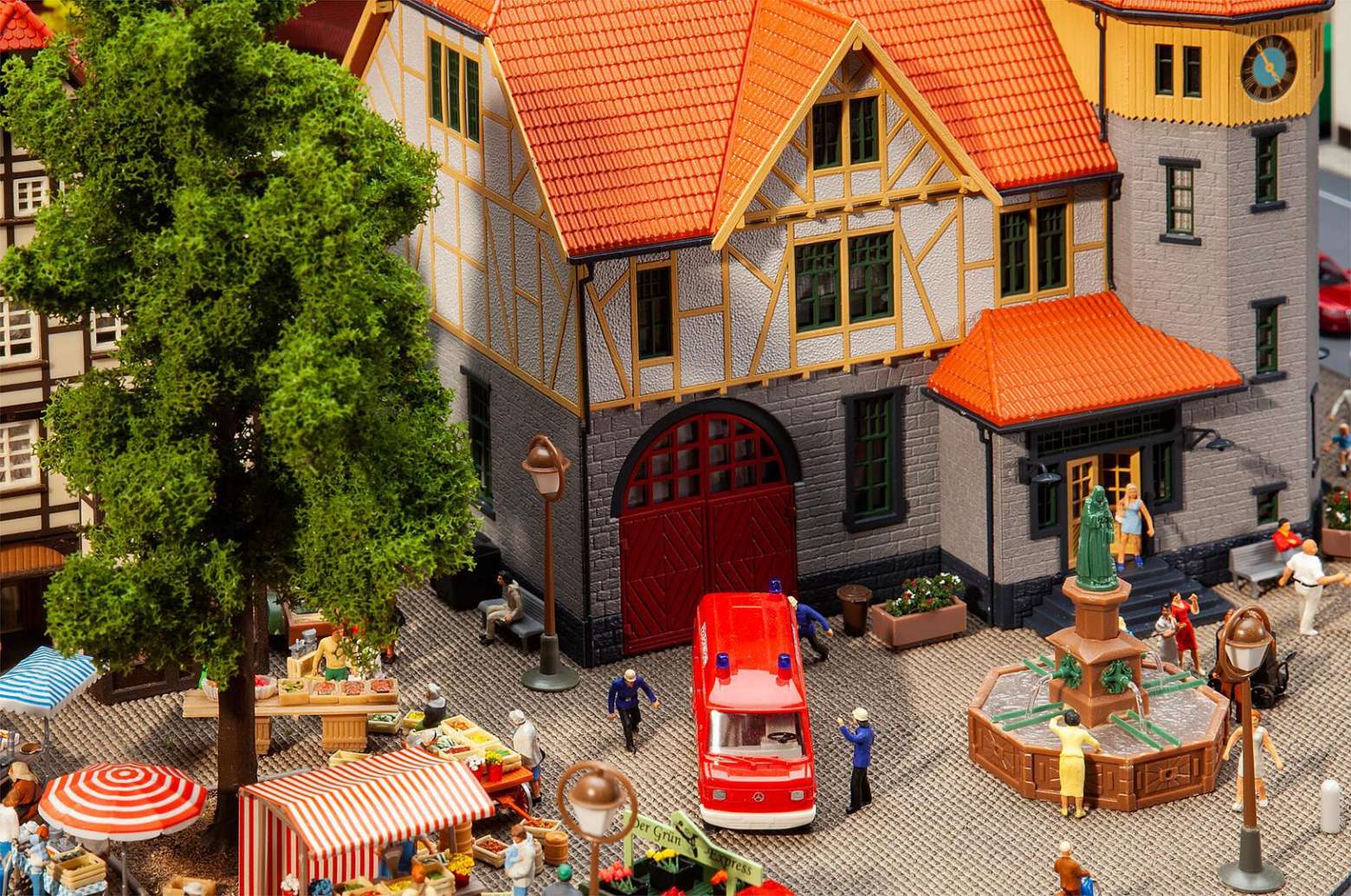 Town hall with fire brigade garage thumbnail 4