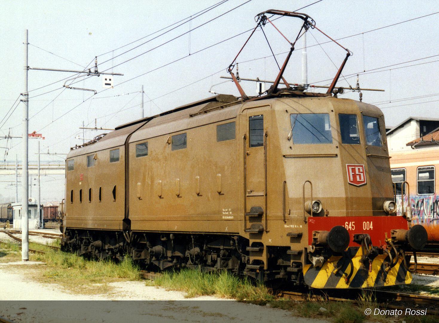 fs-elektrolokomotive-e-645-1-serie-mit-digital-decoder