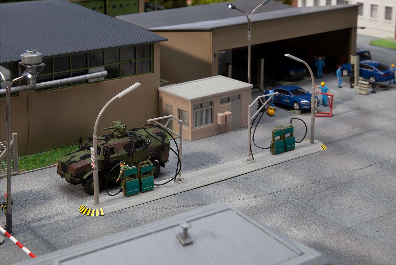 Filling station