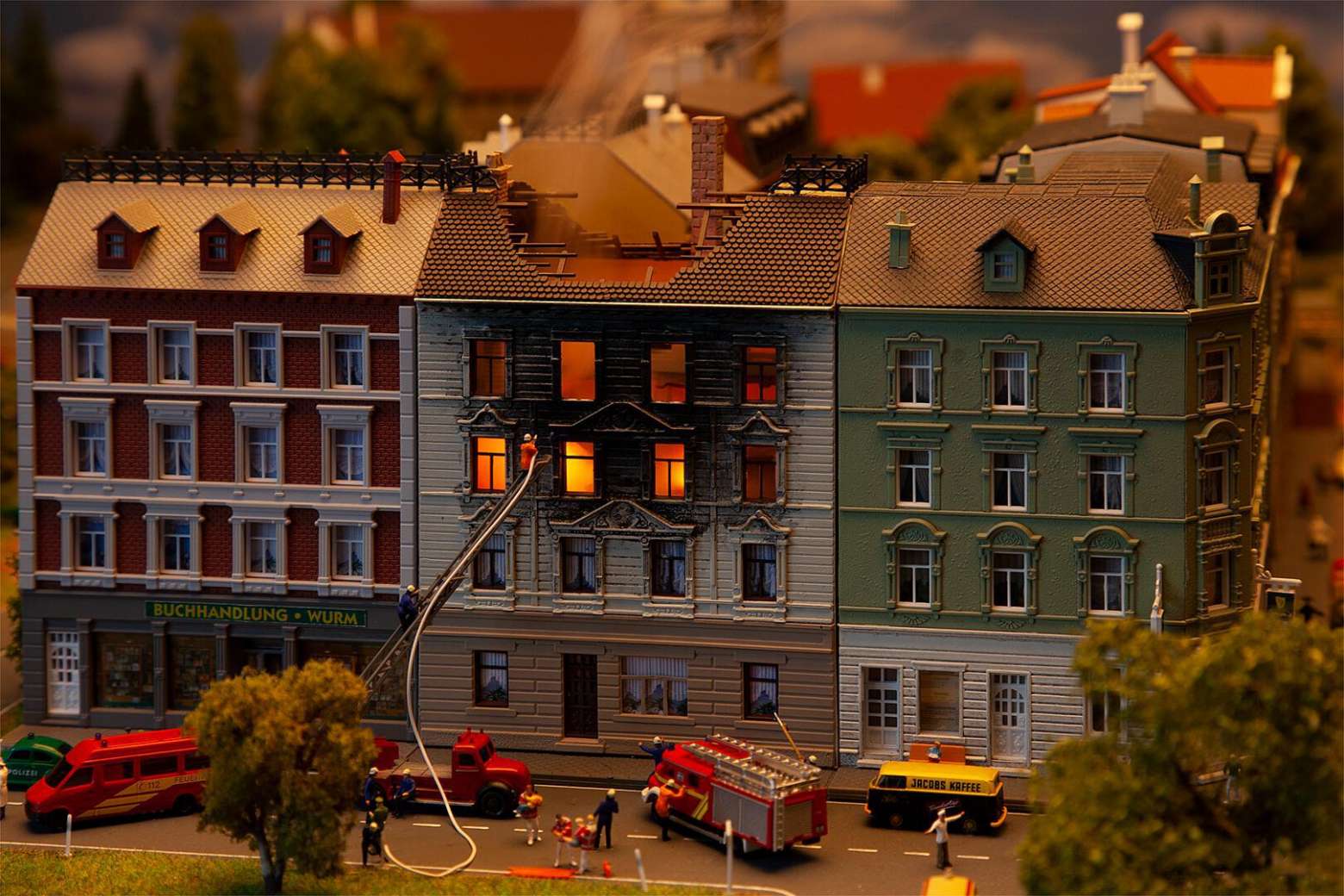 Dwelling house in fire thumbnail 4