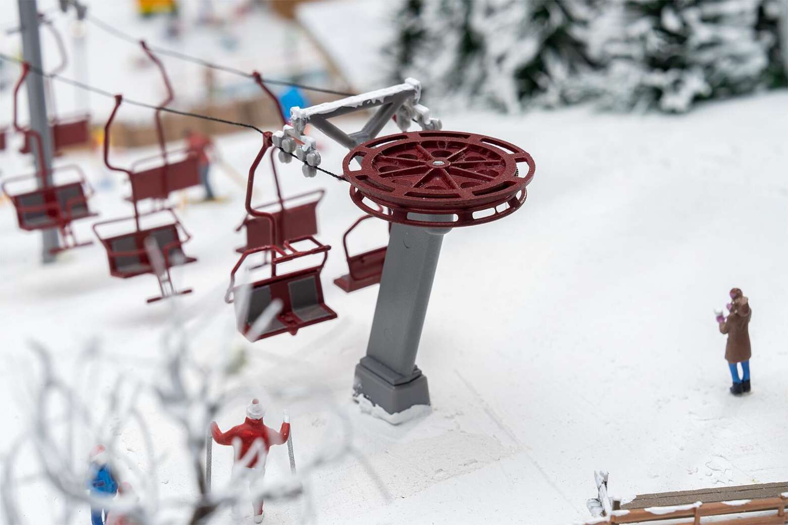 Chairlift thumbnail 4