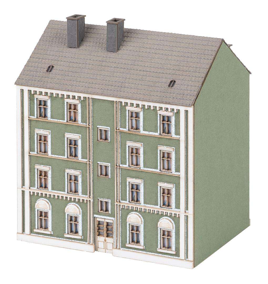 Row of townhouses thumbnail 6