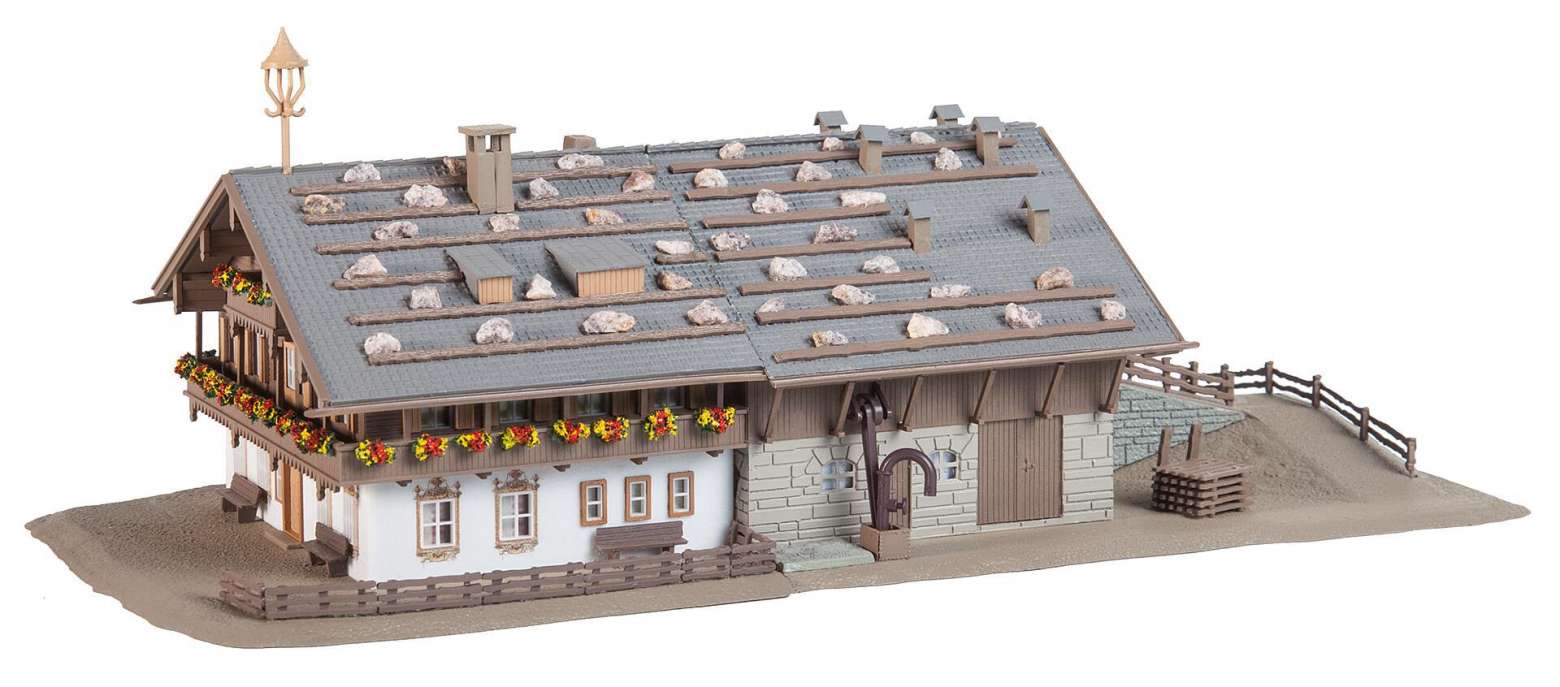 Large Alpine farm with barn thumbnail 3