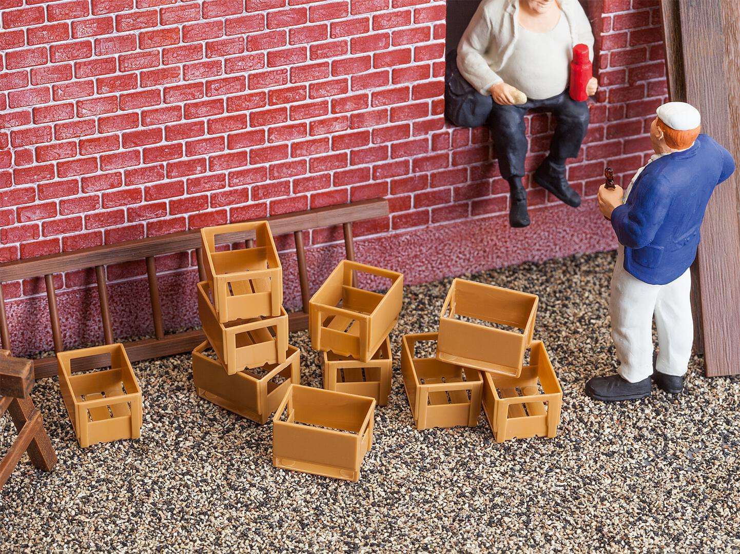 10 Crates, empty