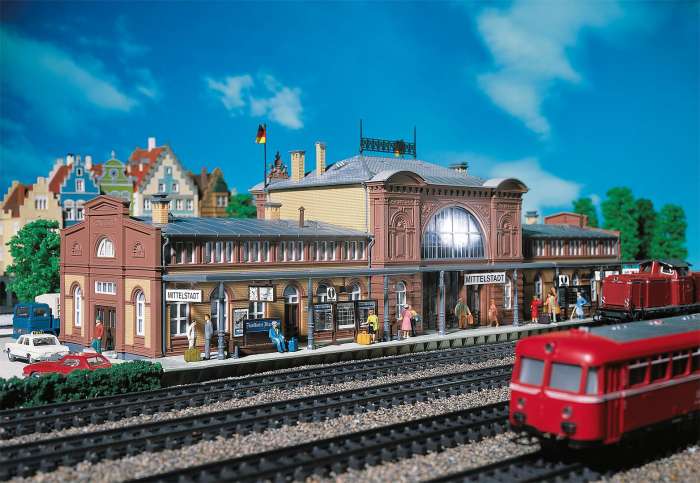 Mittelstadt Station | Railway stations | Trains and railways