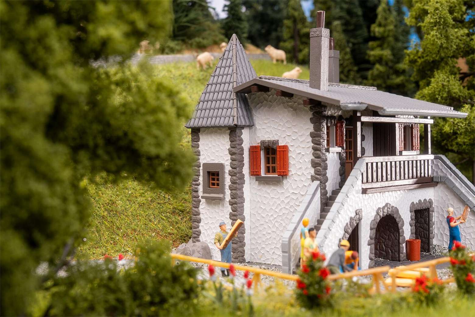 Alpina House thumbnail 3