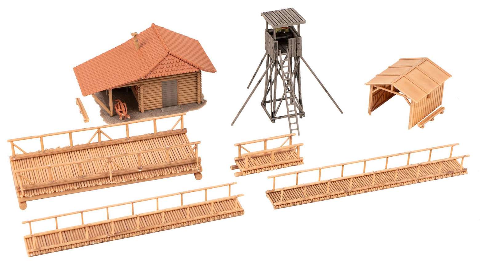 Hunter hut with raised hide thumbnail 2