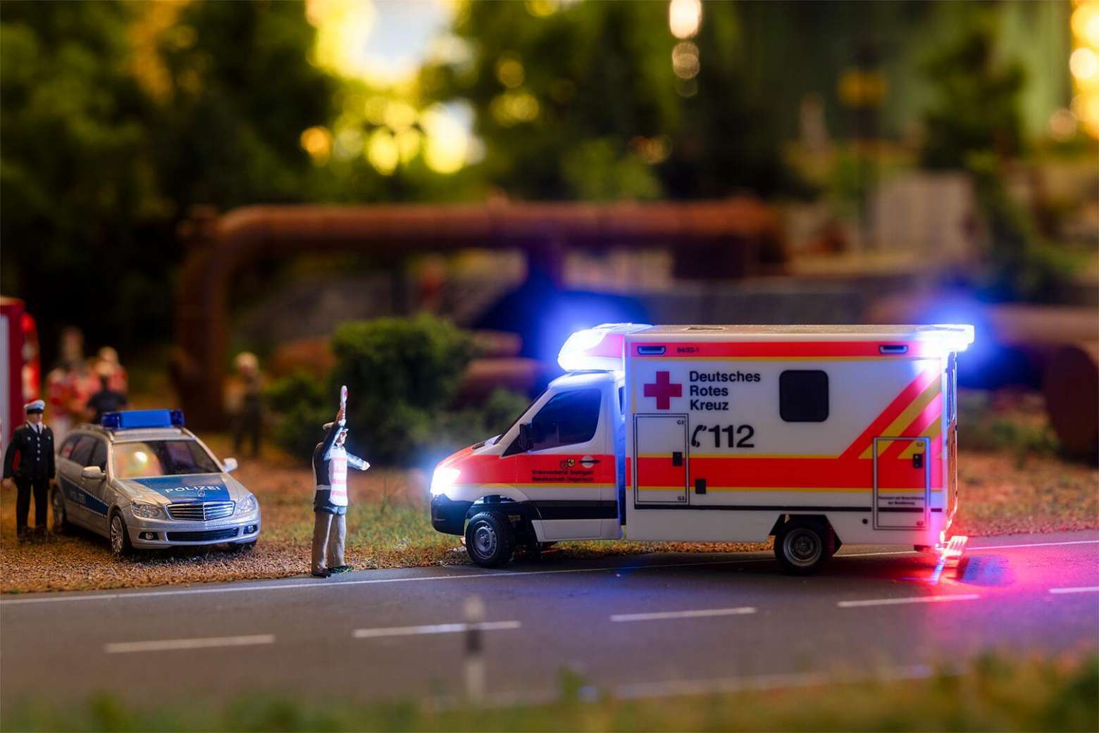 Car System Digital MB Sprinter Ambulance DRK (HERPA) thumbnail 5
