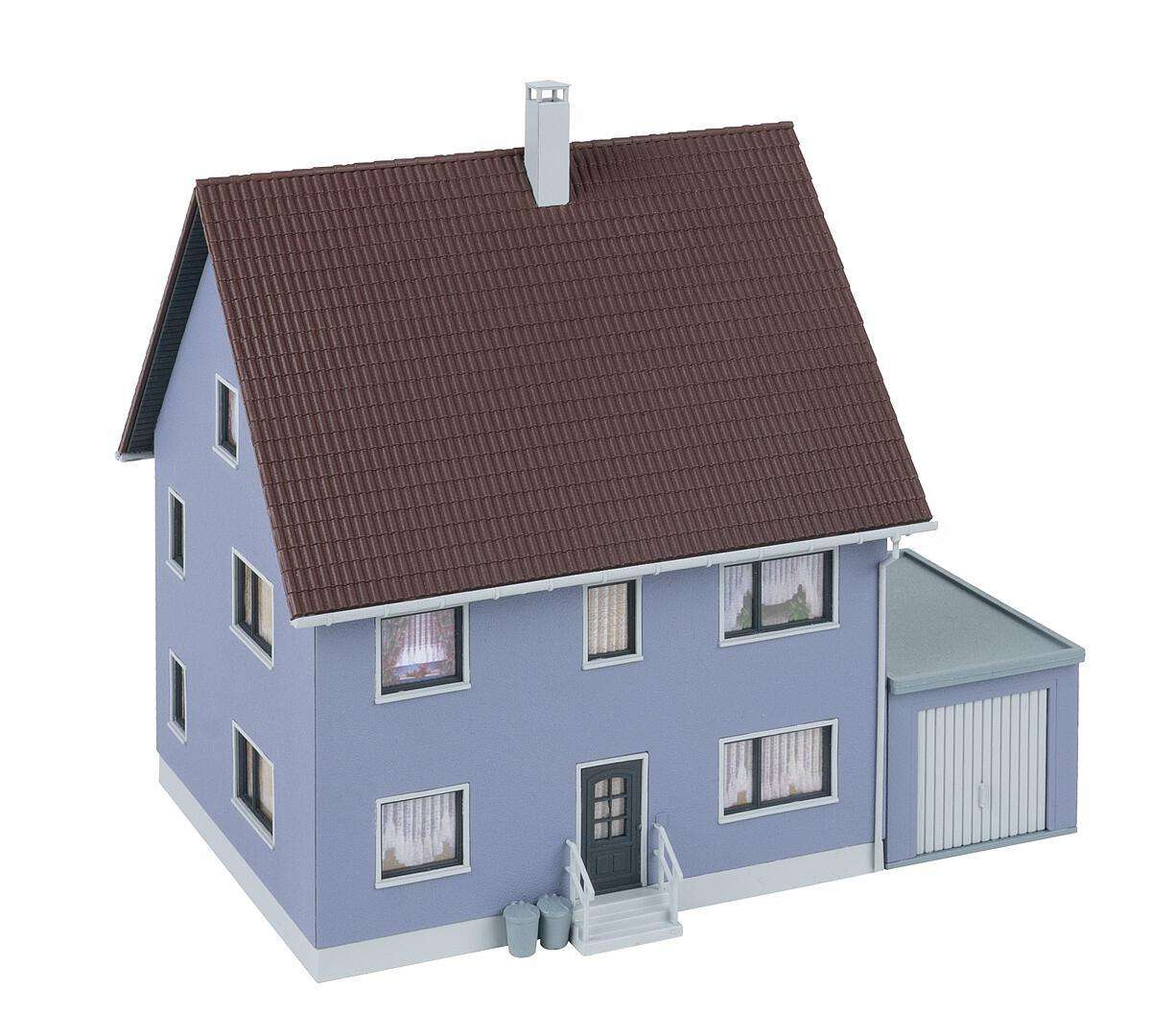Two-family house thumbnail 5