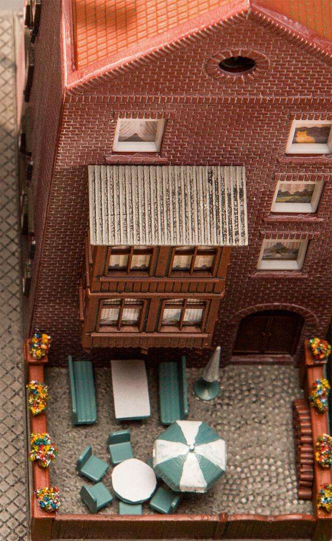 Old town house with bar thumbnail 4