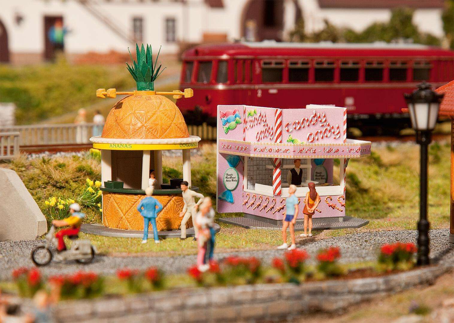 Confectionary and fruit-juice stands