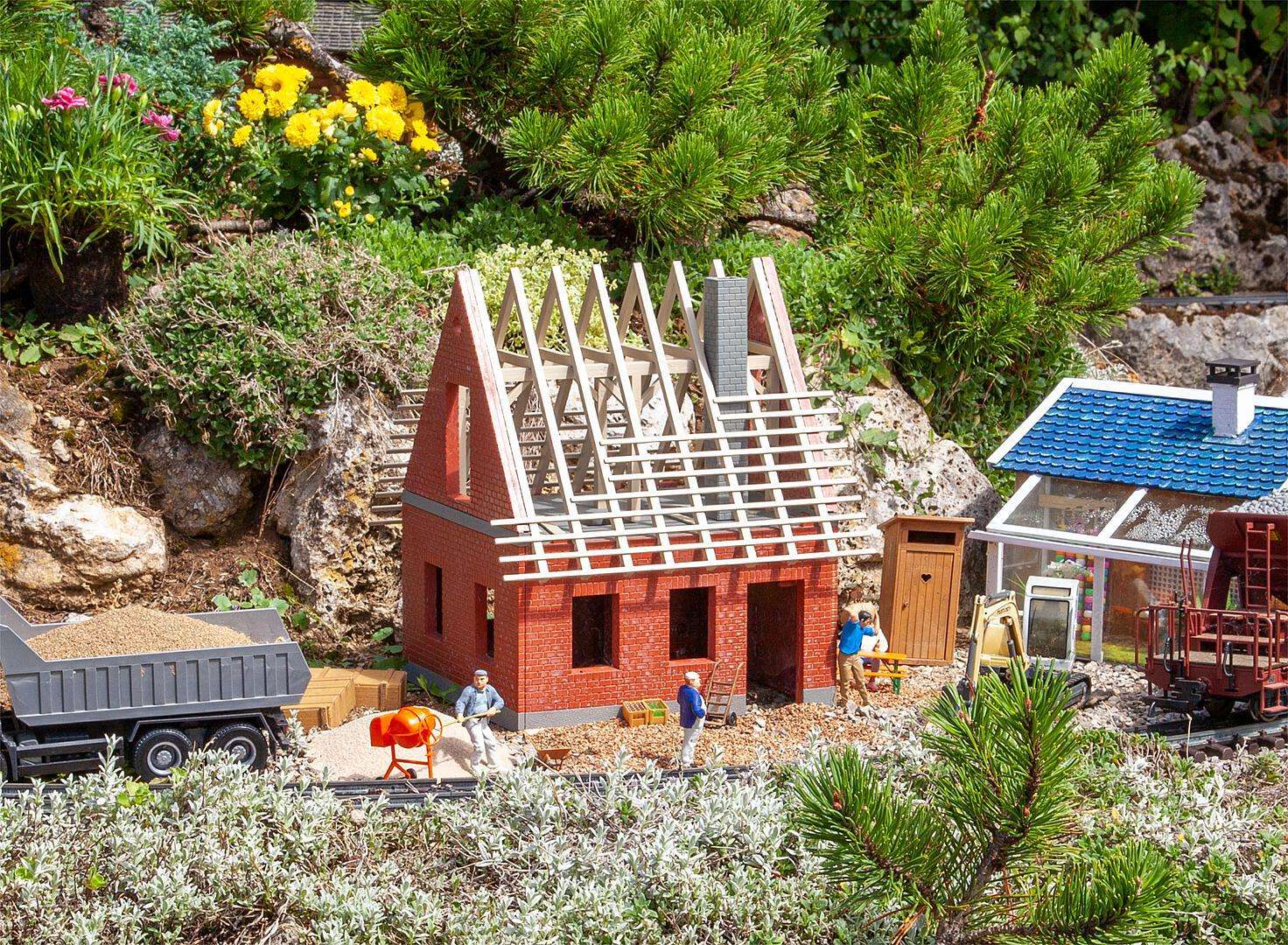Detached house shell