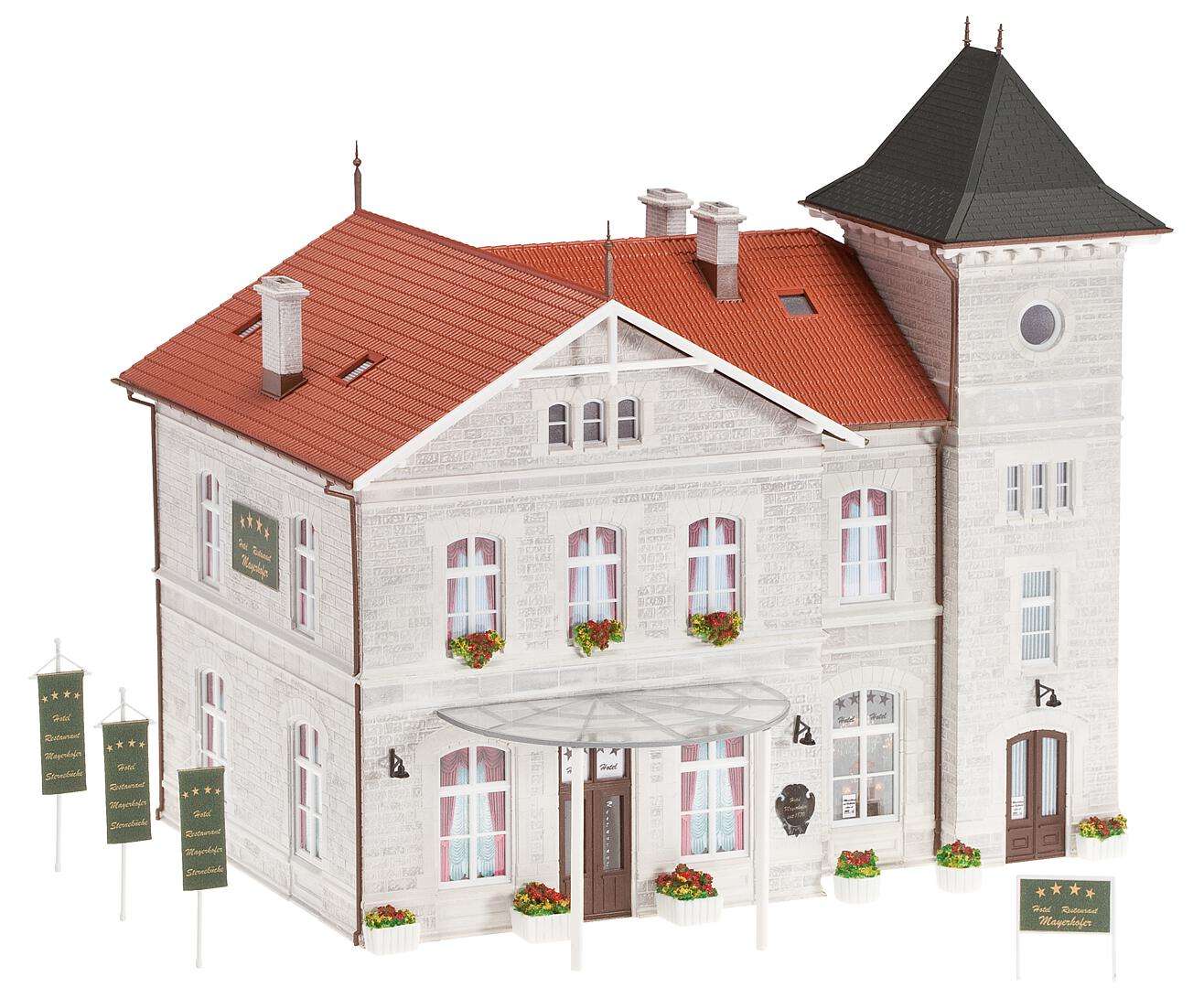 Hotel with gourmet restaurant thumbnail 2