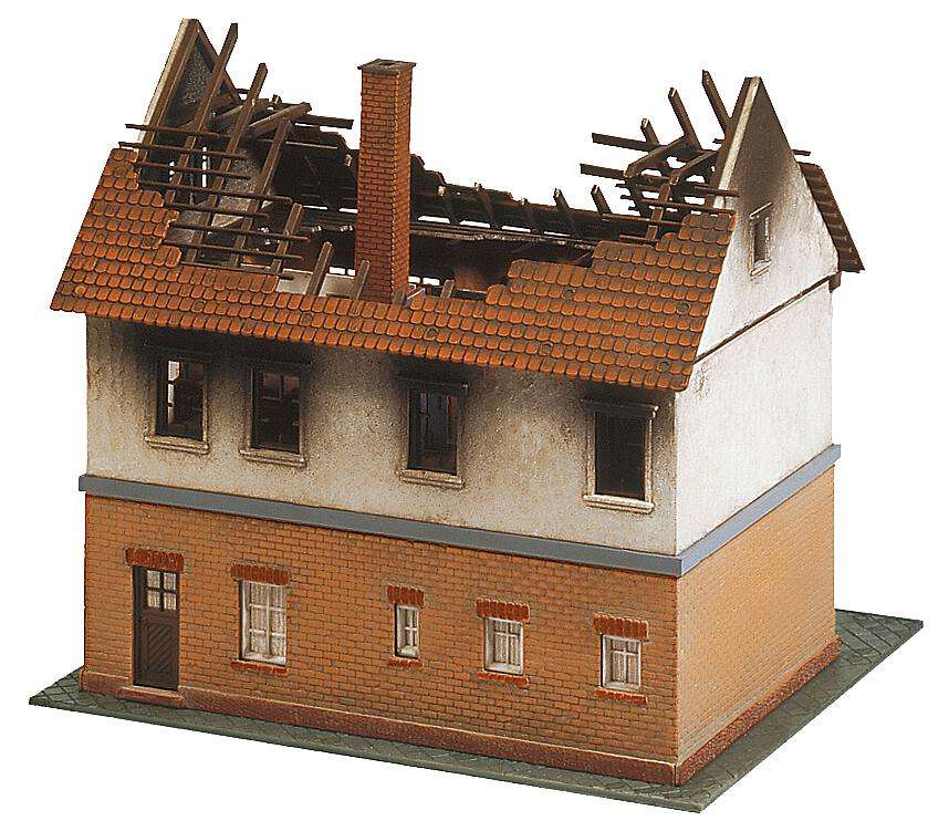 Zur Sonne Burnt-down restaurant thumbnail 3