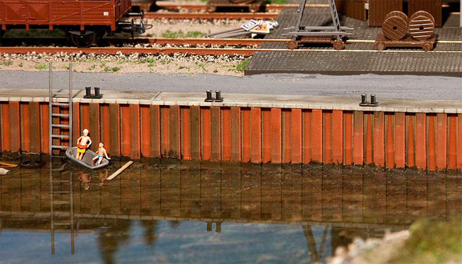 Quay wall
