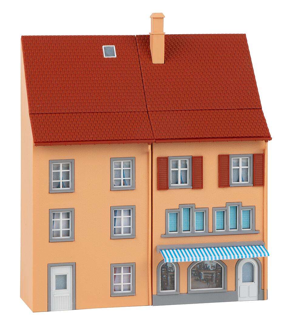 Small town 2 Relief houses thumbnail 3