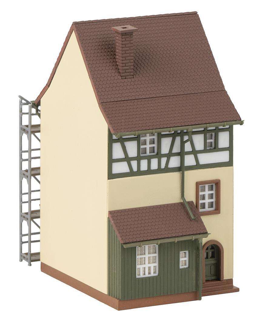 Old-Town house with scaffolding thumbnail 3