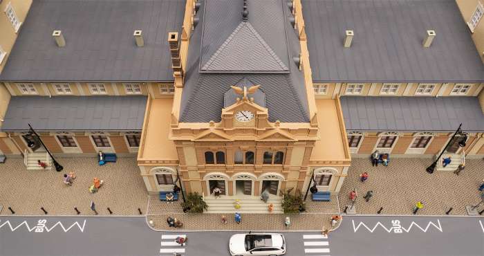 Neustadt/Weinstr. Main train station | Railway stations | Trains