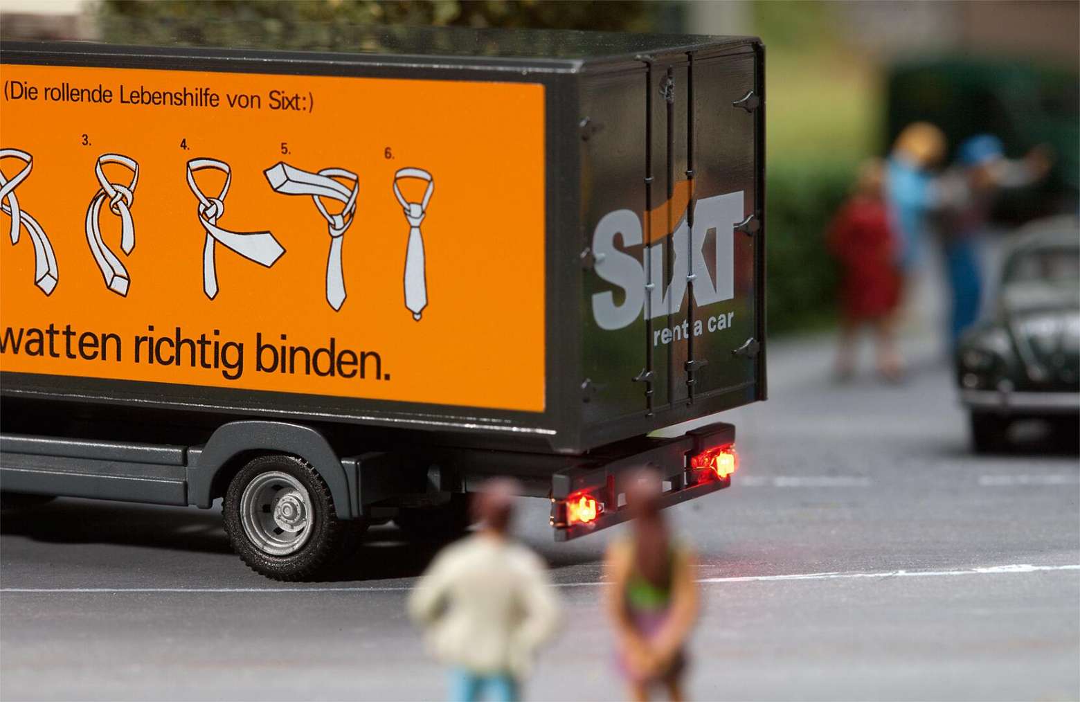 Car System Digital Lorry MB Atego Sixt (HERPA) thumbnail 3