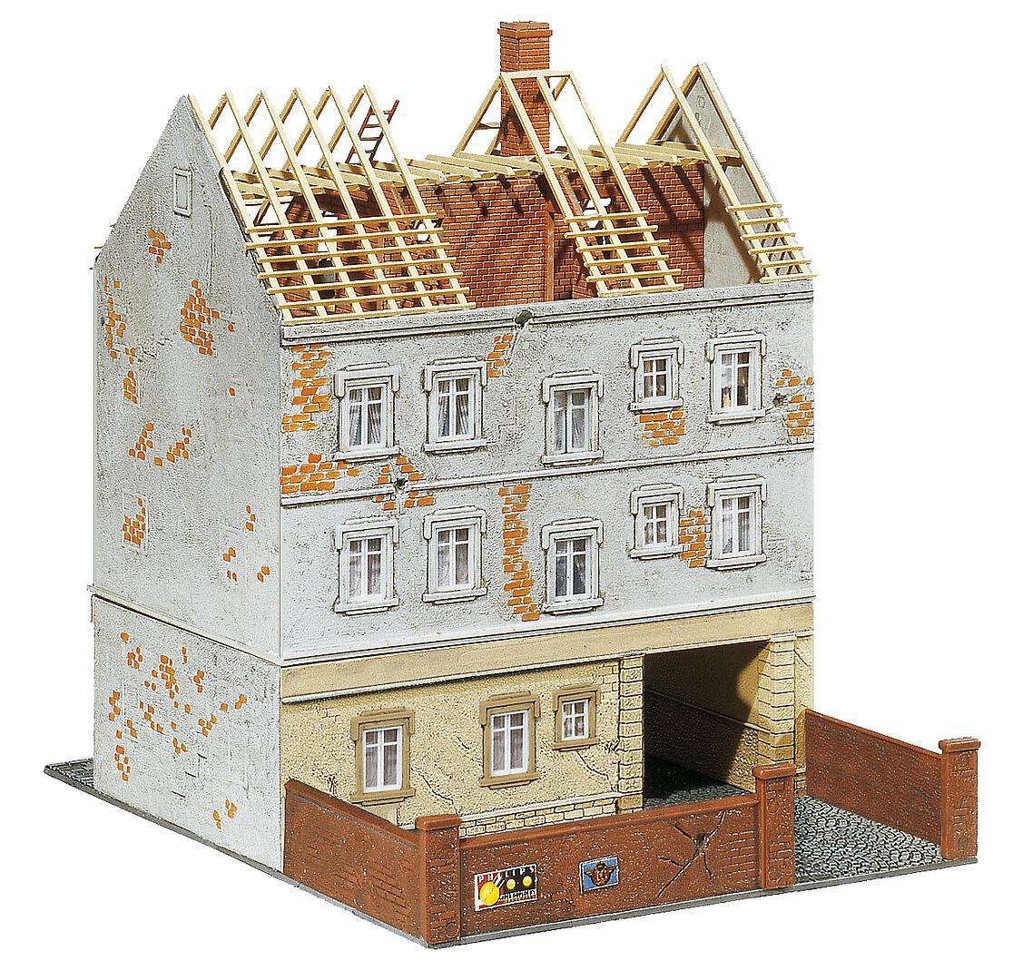 Town house under renovation thumbnail 2