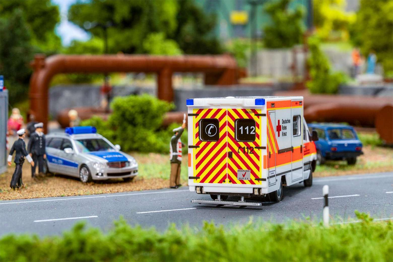 Car System Digital MB Sprinter Ambulance DRK (HERPA) thumbnail 4