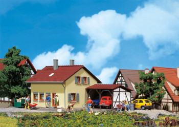 Faller Kit Edificio Spedizioni – Scala N 1/160, Modellino In Plastica 95x57x47 Mm, 32 Pezzi, Epoca III