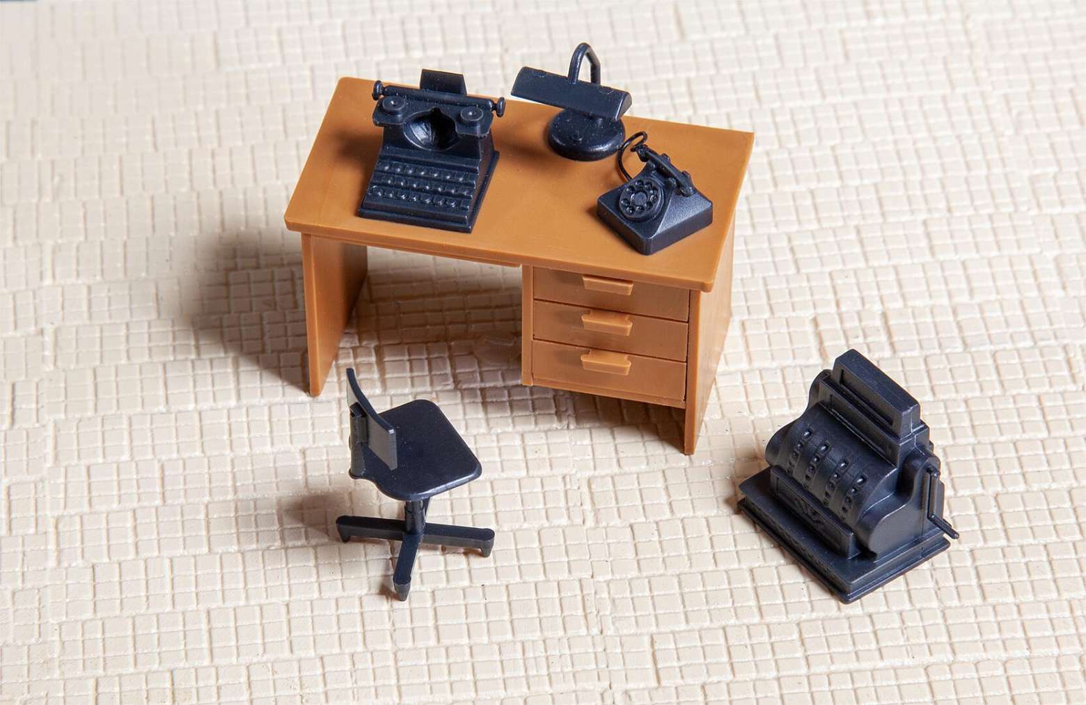 Desk with accessories